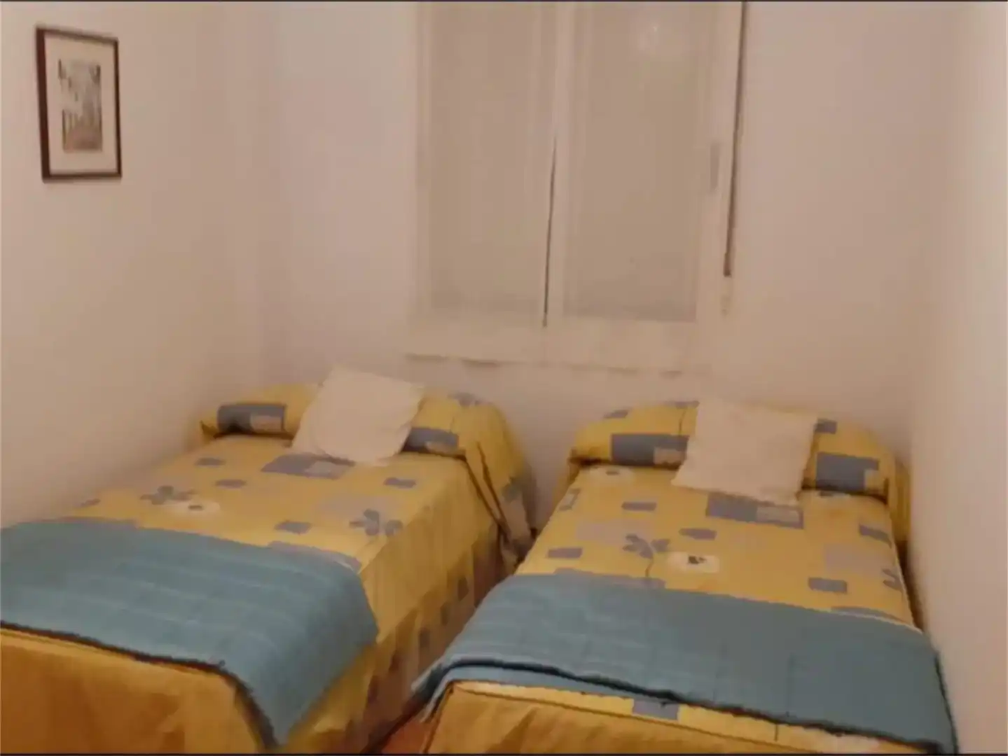 Dormitori de Apartament en venda en Fuentelapeña amb Moblat