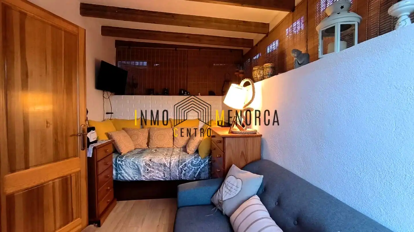 Sala de estar de Finca rústica en venta en Sant Lluís con Aire acondicionado, Jardín privado y Terraza