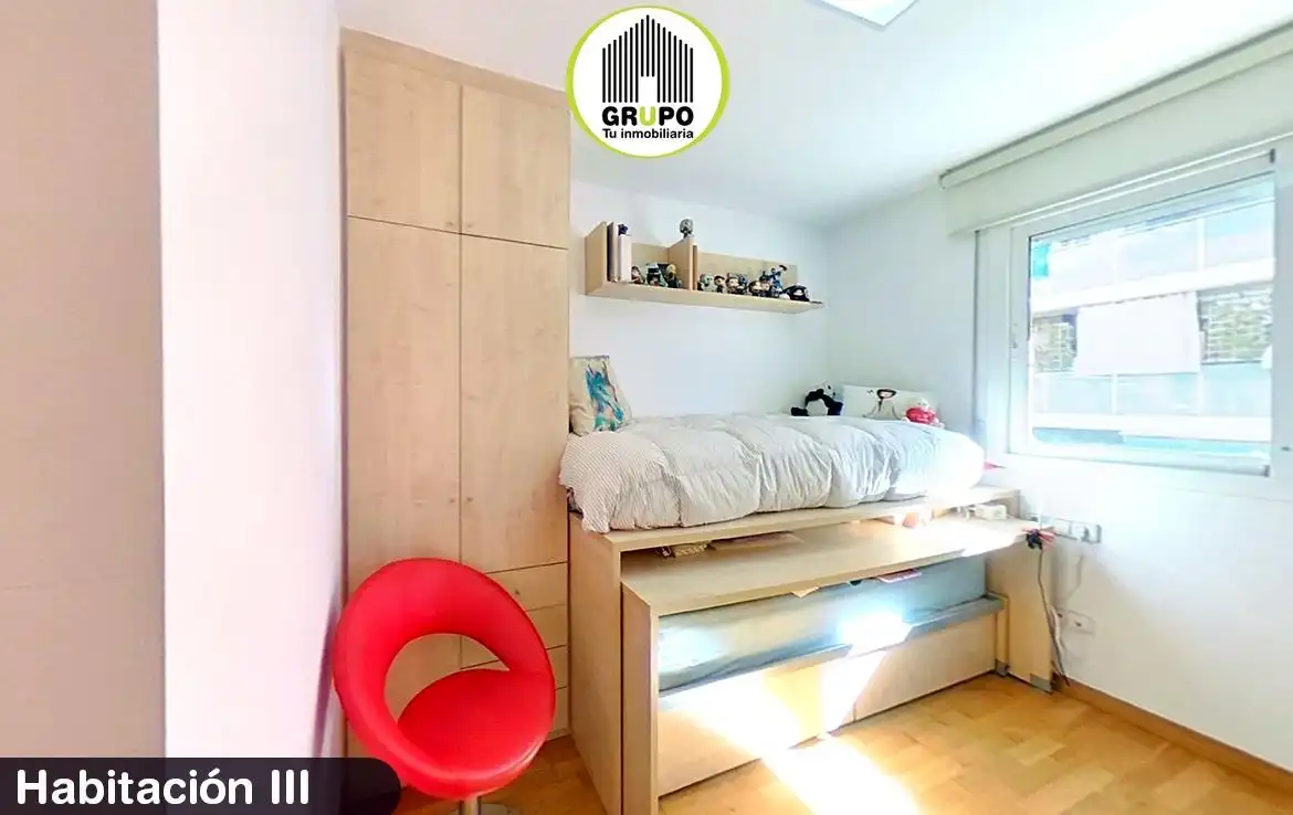 Dormitori de Pis en venda en Esplugues de Llobregat amb Aire condicionat, Calefacció i Parquet