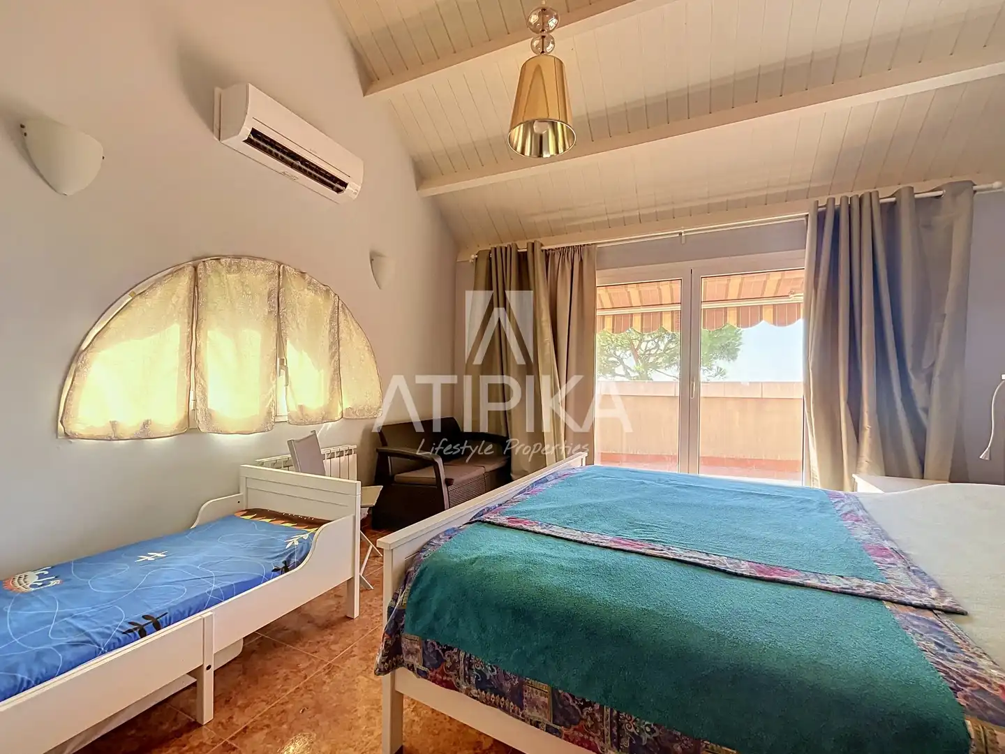 Schlafzimmer von Wohnung zur Miete in Castelldefels mit Klimaanlage, Heizung und Terrasse