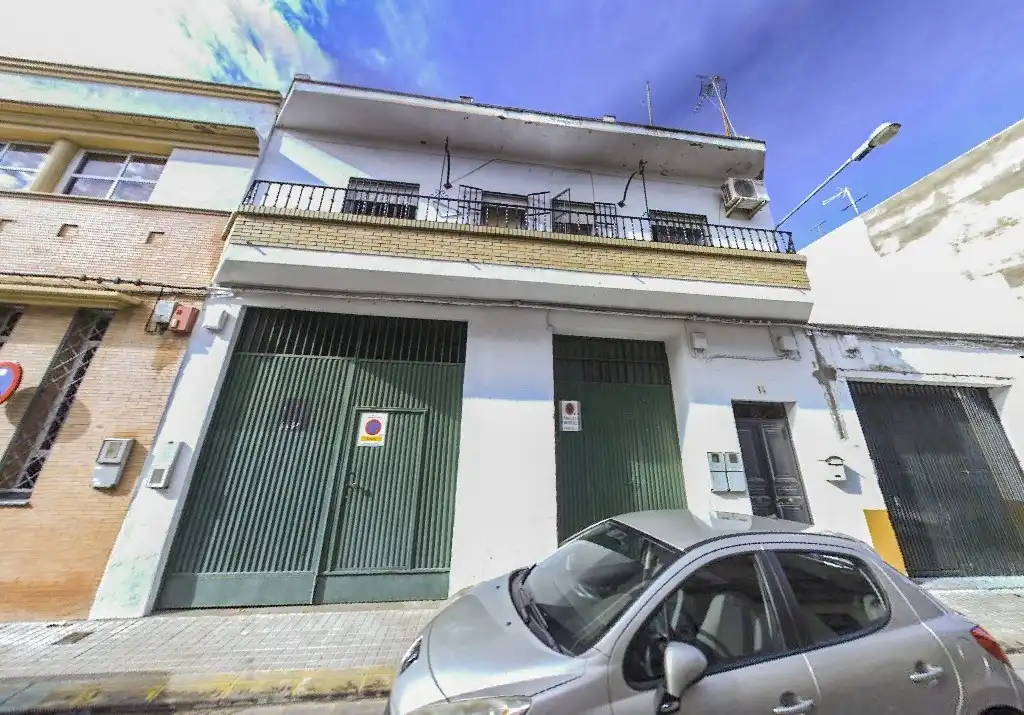 Exterior view of Flat for sale in  Sevilla Capital