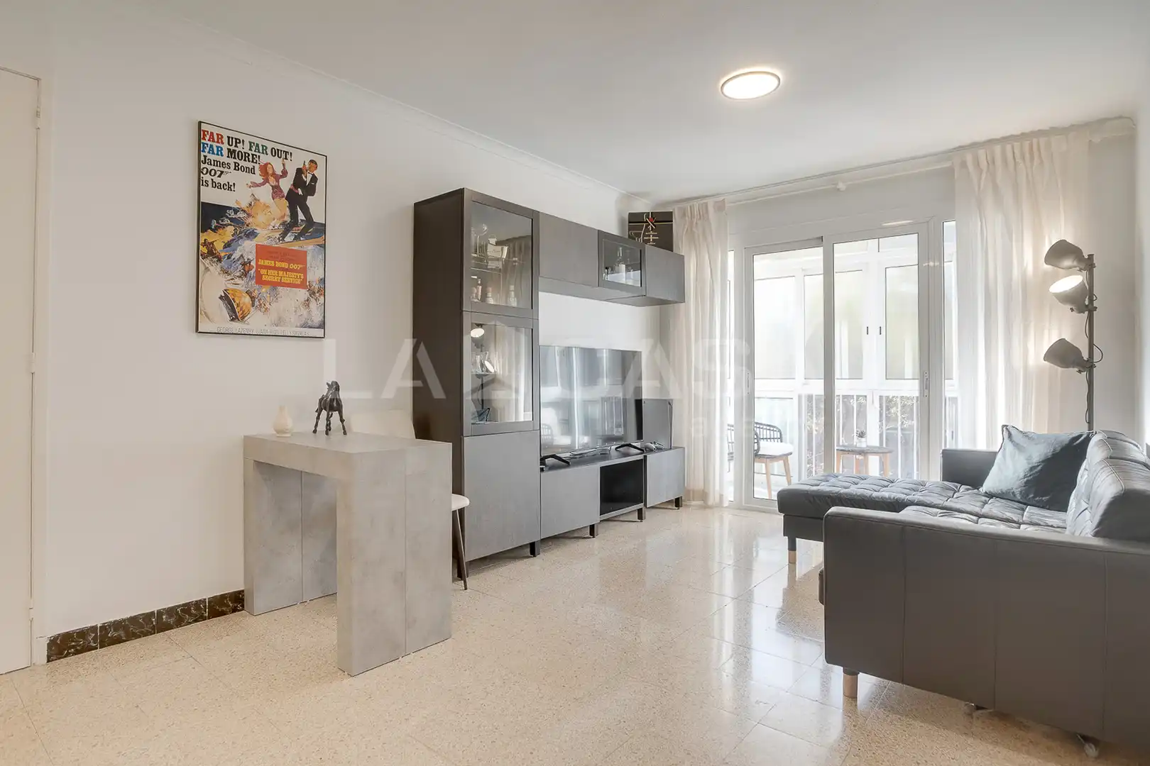 Living room of Flat for sale in  Barcelona Capital  with Balcony