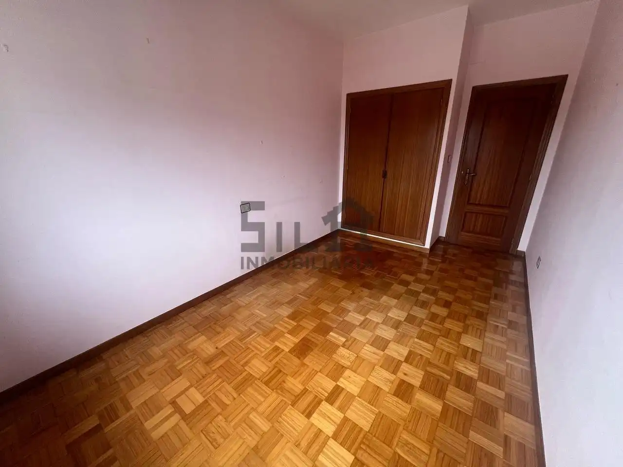 Bedroom of Flat for sale in Ourense Capital   with Heating, Parquet flooring and Storage room