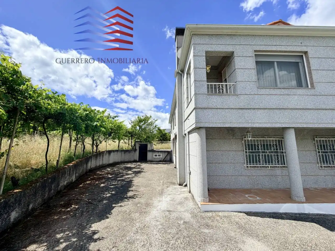 Vista exterior de Casa o chalet en venta en Coles con Calefacción, Jardín privado y Terraza