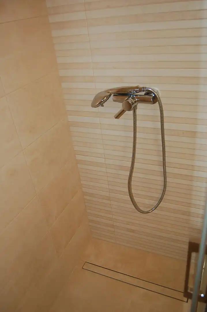 Baño de Planta baja en venta en Banyoles con Aire acondicionado, Calefacción y Terraza