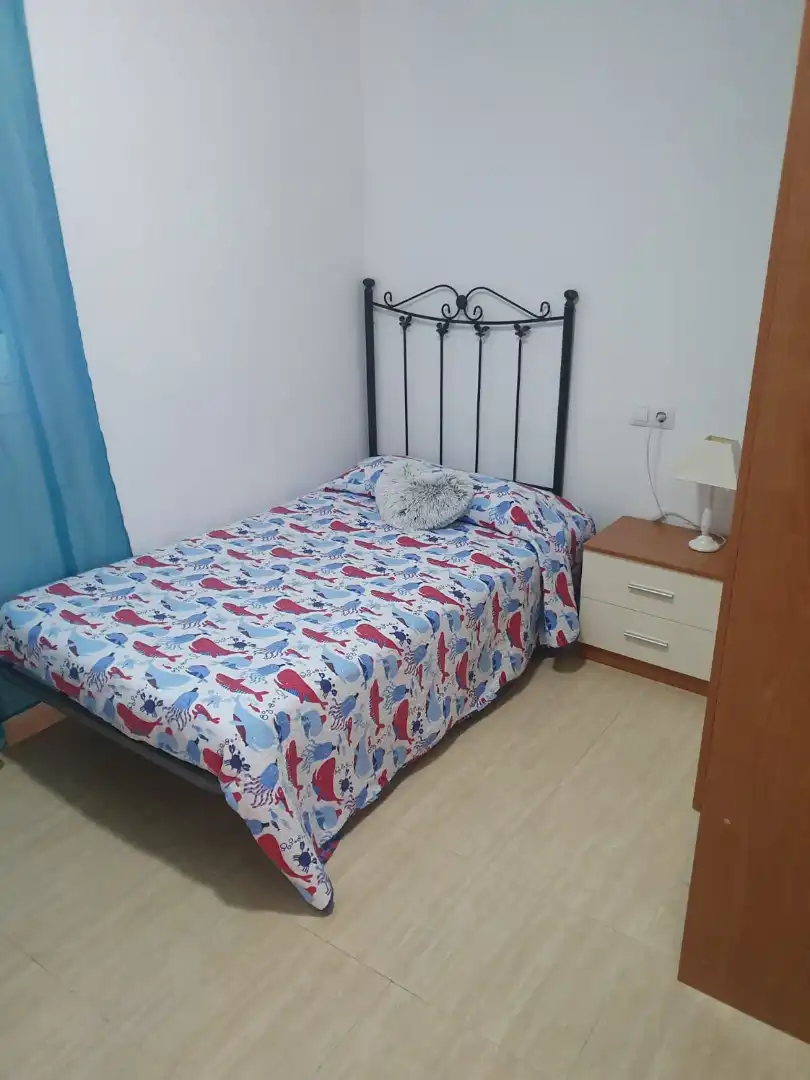 Habitación de Piso de alquiler en Roquetas de Mar con Aire acondicionado, Calefacción y Terraza