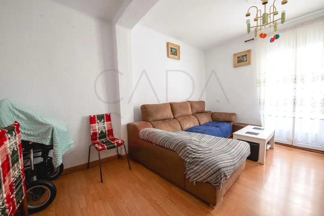 Sala d'estar de Pis en venda en Santander amb Calefacció i Balcó