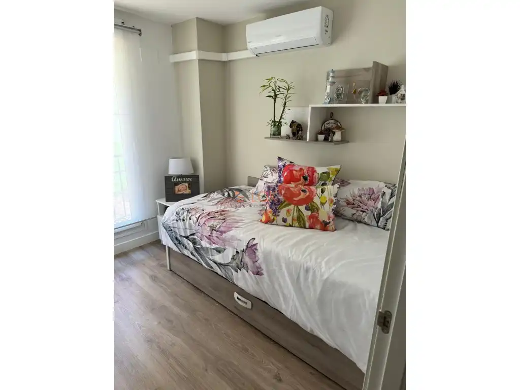 Habitación de Piso en venta en Rincón de la Victoria con Aire acondicionado, Terraza y Piscina