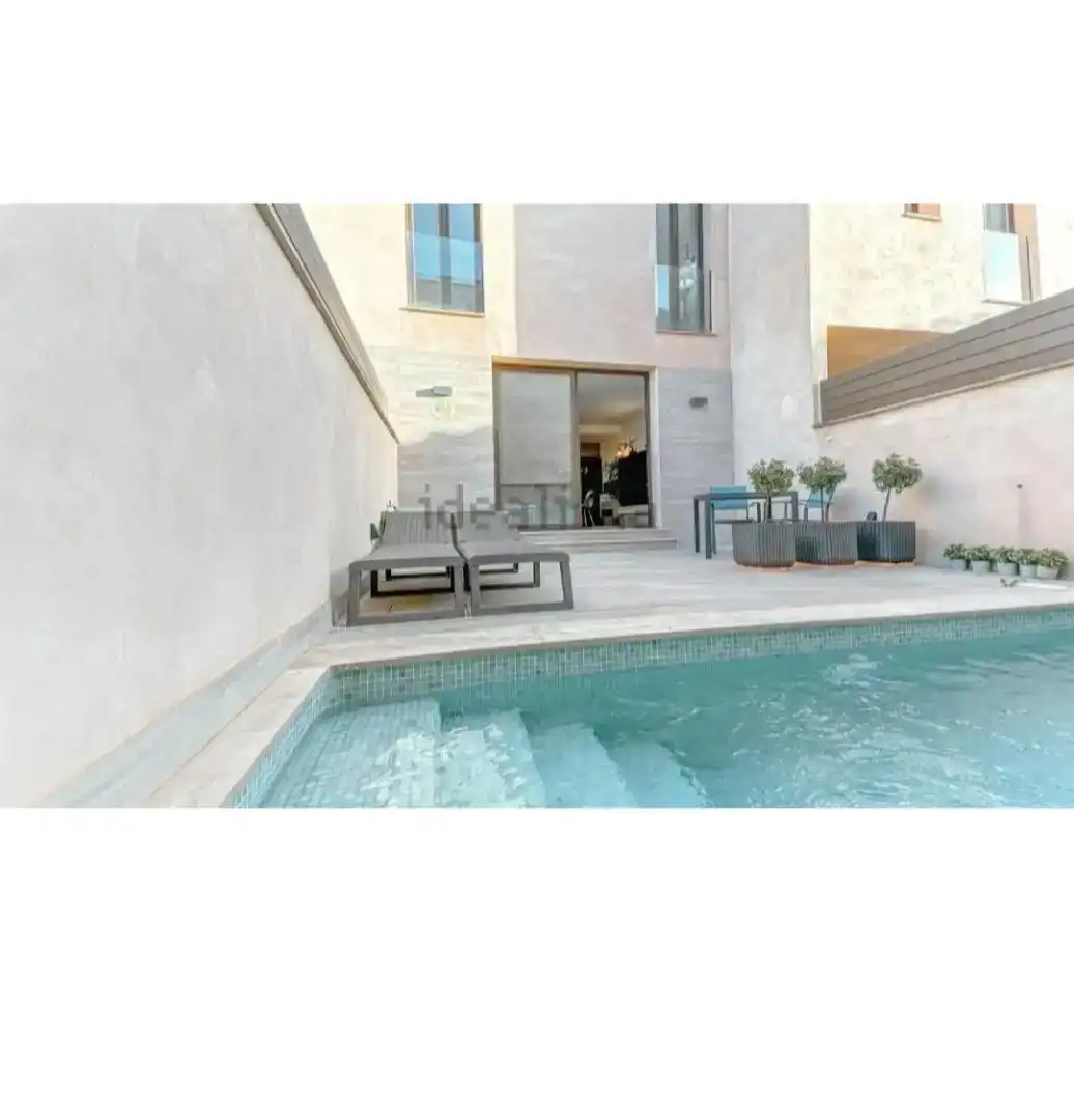 Piscina de Casa o xalet en venda en Sa Cabaneta