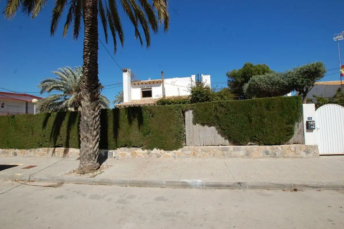 Houses for sale in Cabo Roig