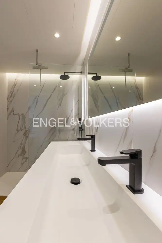 Bathroom of Flat for sale in Pedreguer  with Air Conditioner, Heating and Private garden