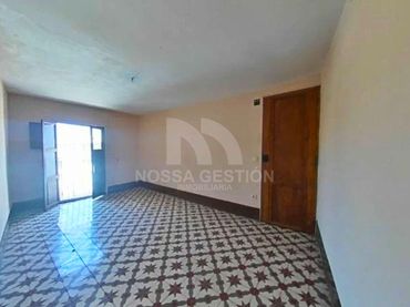 Casa amb balcó en venda a Calle de San Pedro