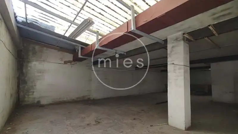 Local en venta en Montserrat