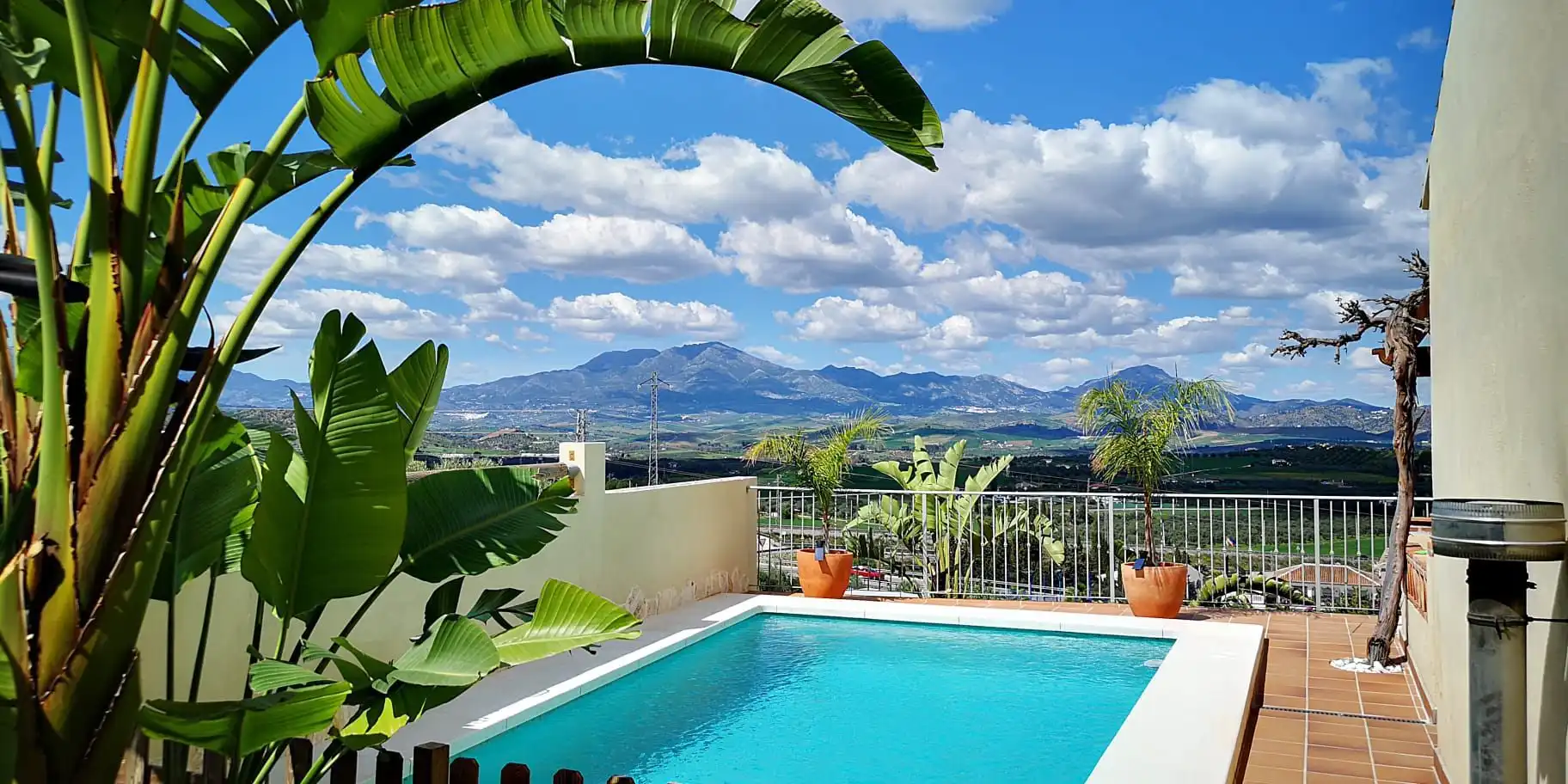 Maison avec piscine à vendre à SIERRA GORDA