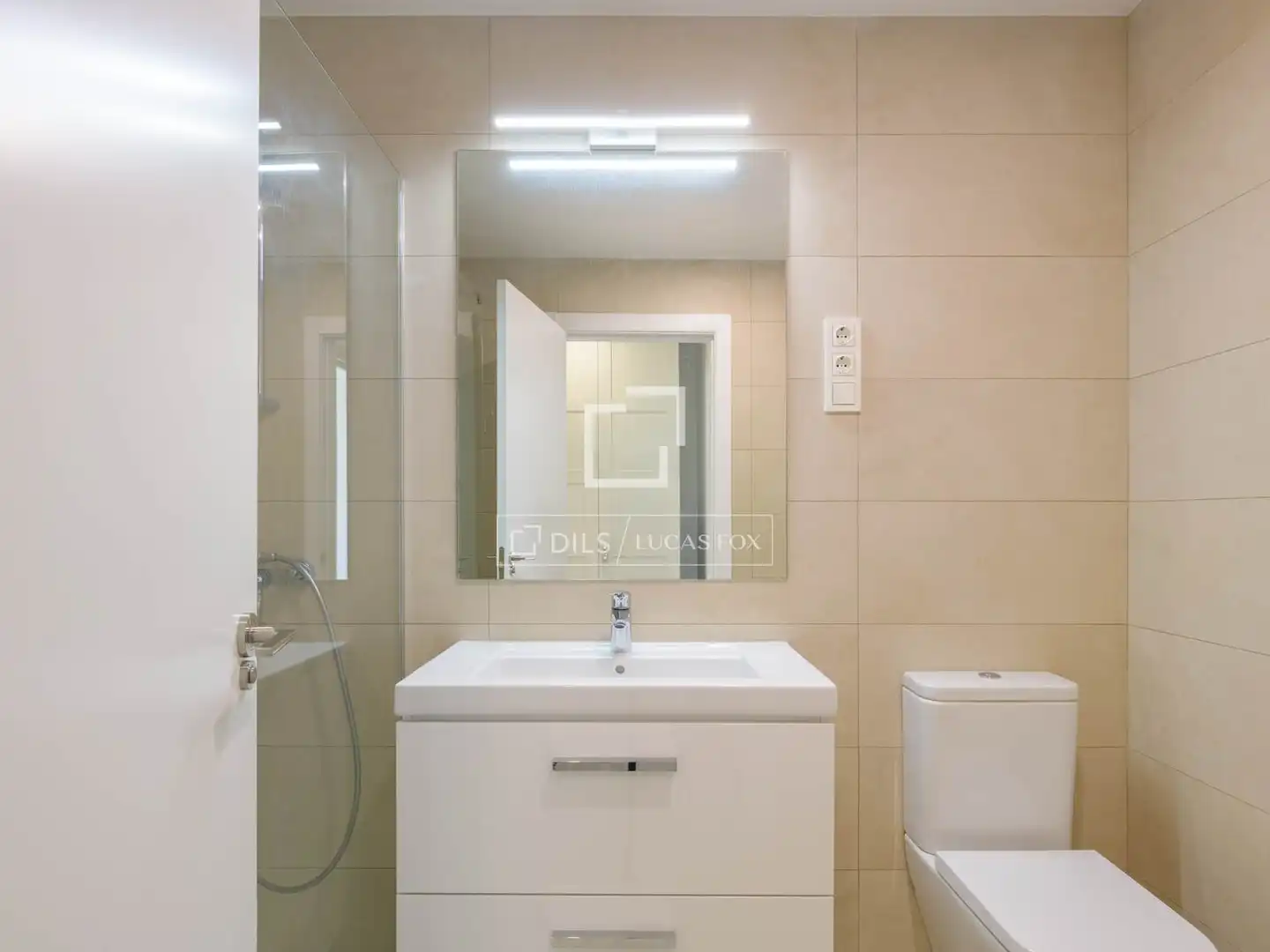 Baño de Piso en venta en Málaga con Aire acondicionado, Calefacción y Terraza