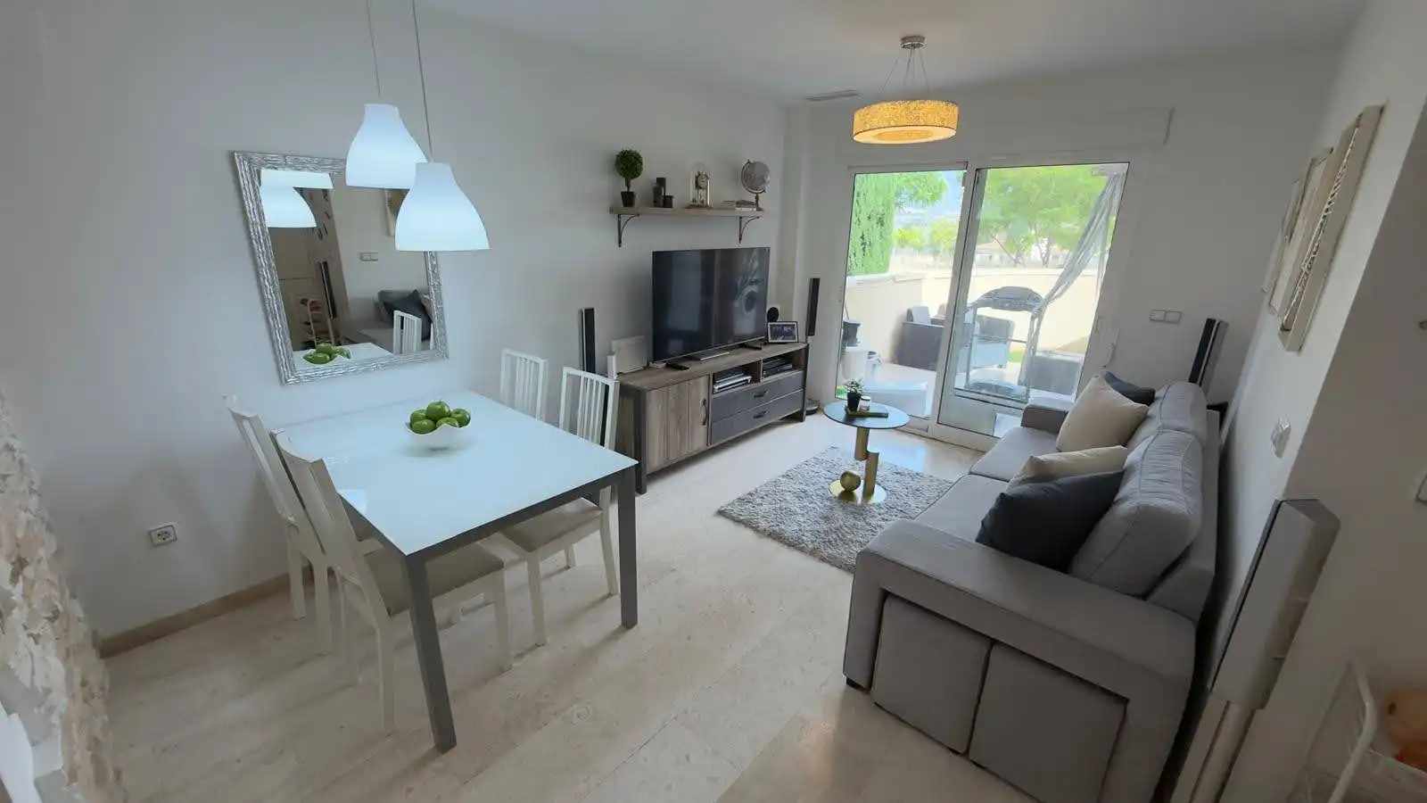 Apartamento con piscina en venta en Calle Alcacil
