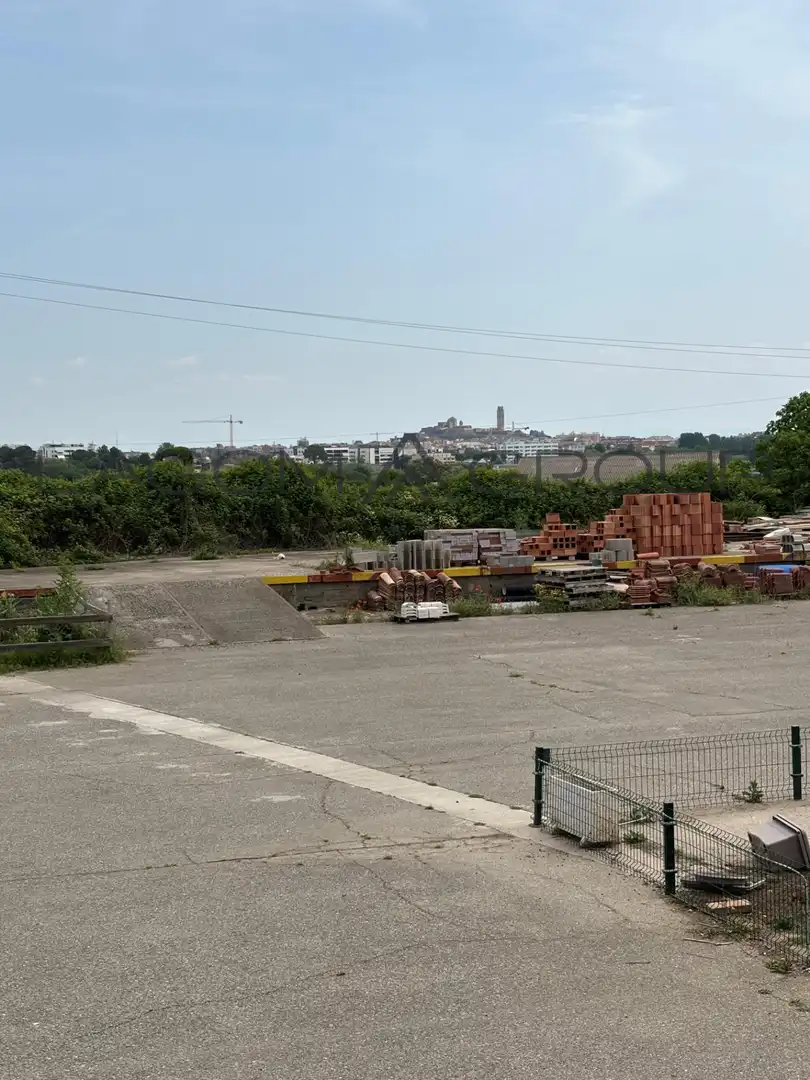 Nave industrial en venta en Lleida