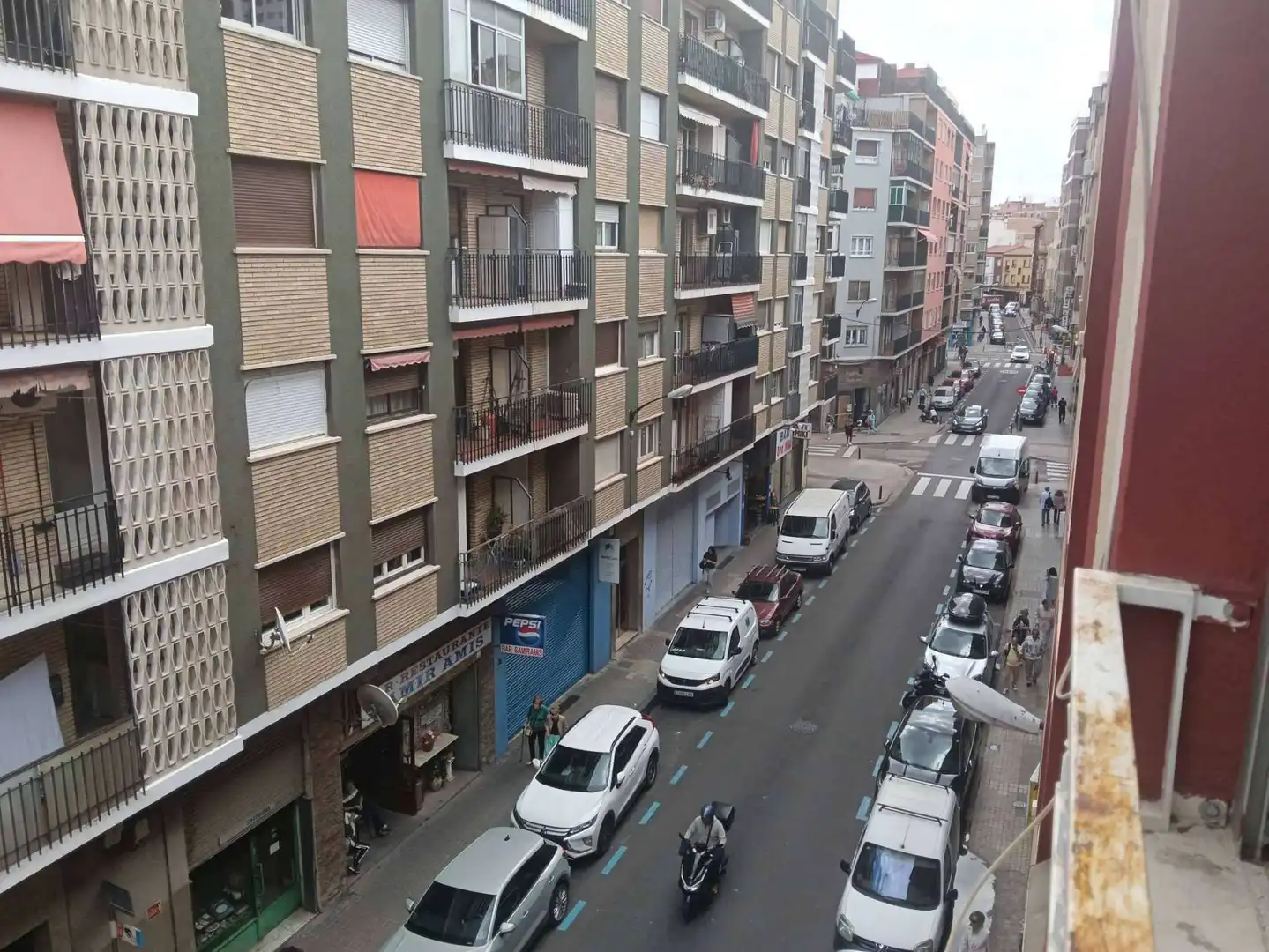 Vista exterior de Piso en venta en Zaragoza con Amueblado