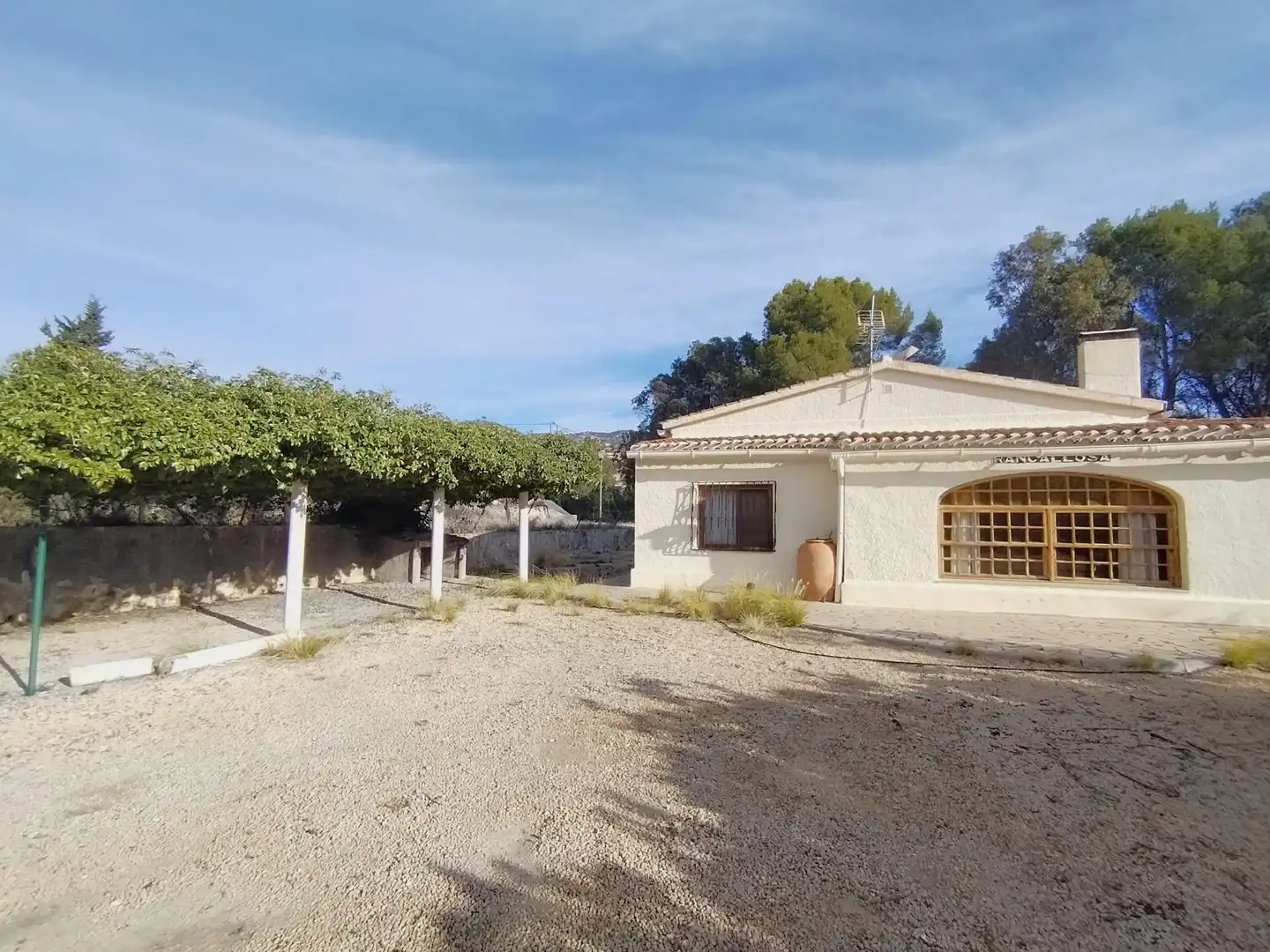 Vista exterior de Finca rústica en venda en Relleu amb Aire condicionat, Jardí privat i Terrassa
