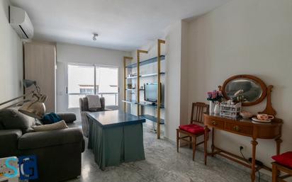 Living room of Apartment for sale in  Granada Capital  with Air Conditioner