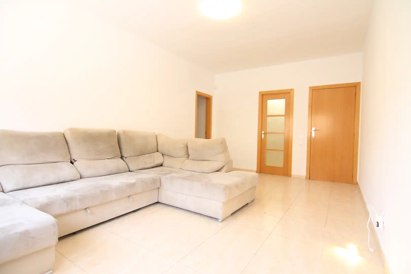 Sala de estar de Piso en venta en Olesa de Montserrat con Horno y Alarma
