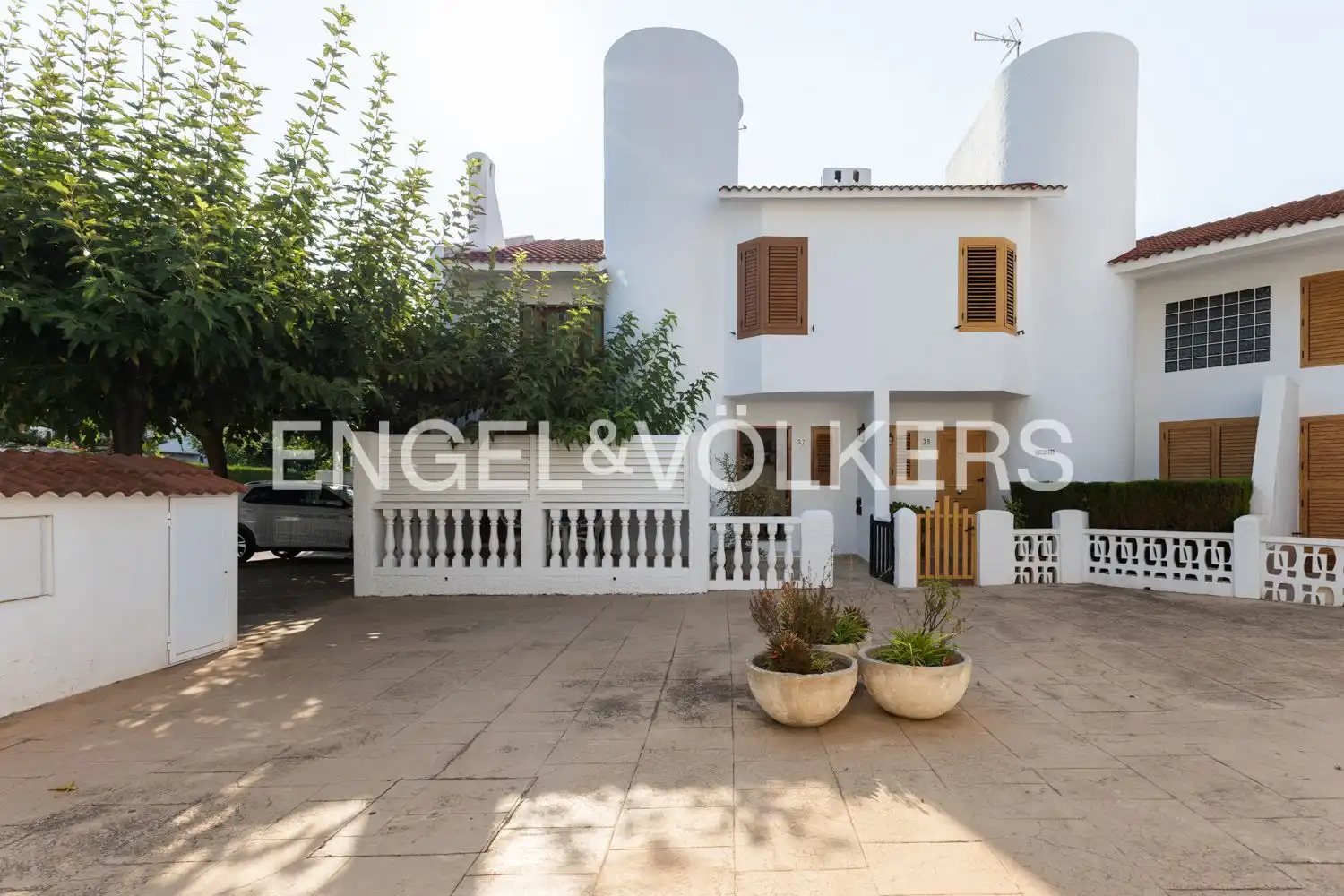 Vista exterior de Casa adosada en venda en Oropesa del Mar / Orpesa amb Calefacció, Jardí privat i Terrassa
