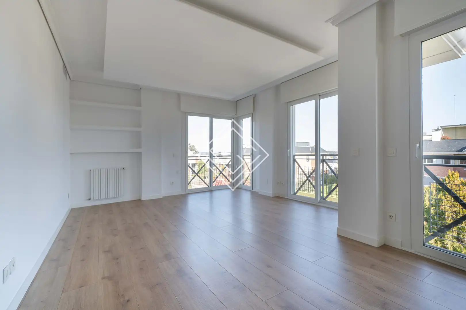 Schlafzimmer von Dachboden zum Verkauf in Madrid mit Klimaanlage, Heizung und Terrasse