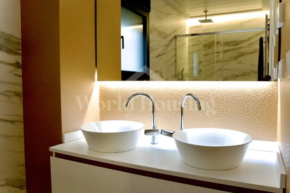Baño de Apartamento en venta en Santa Pola con Aire acondicionado, Calefacción y Terraza