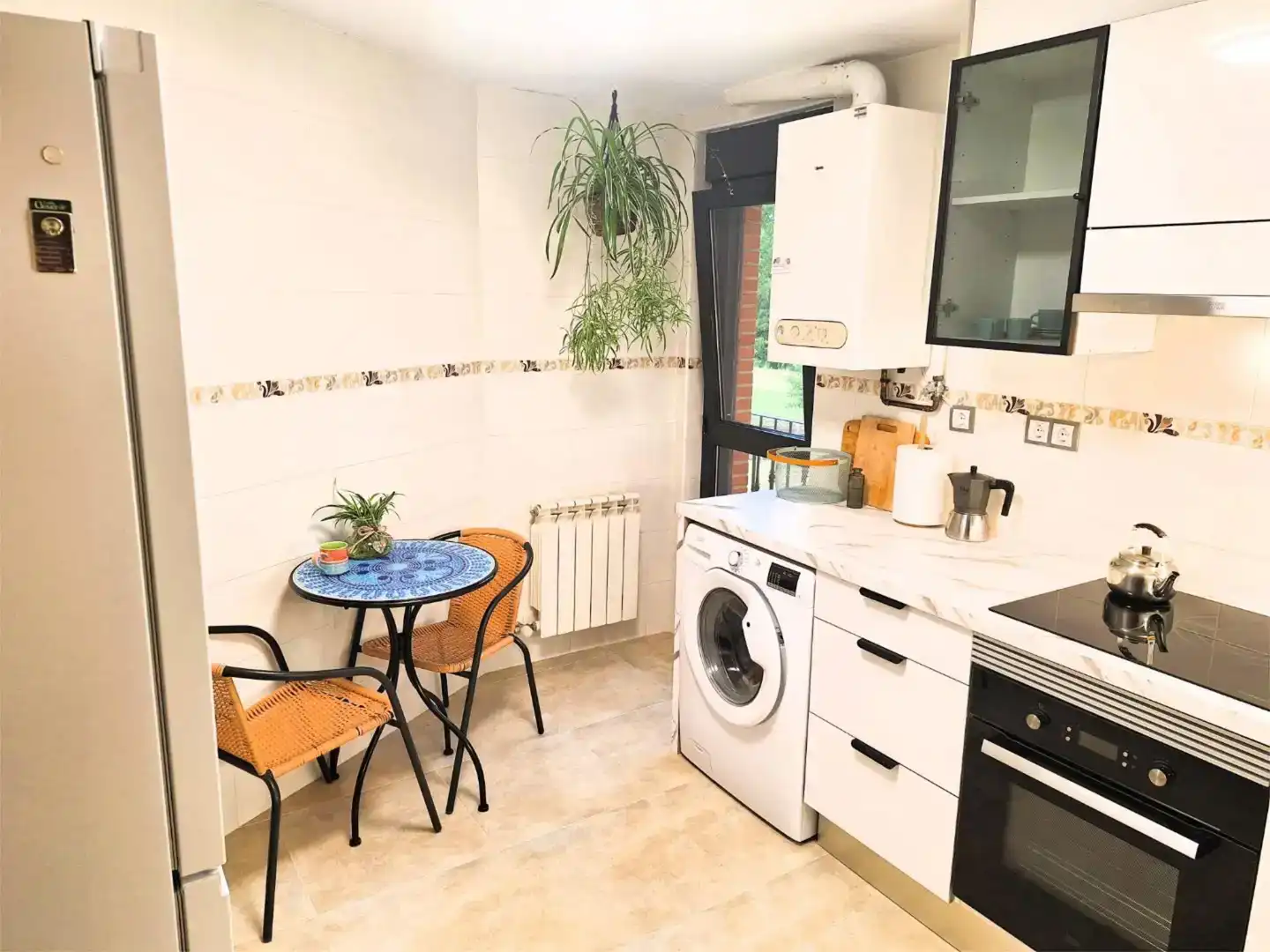 Kitchen of Flat for share in Villaquilambre  with Parquet flooring, Furnished and Balcony