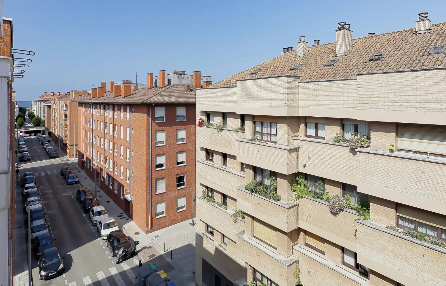 Vista exterior de Piso en venta en Gijón  con Calefacción y Trastero