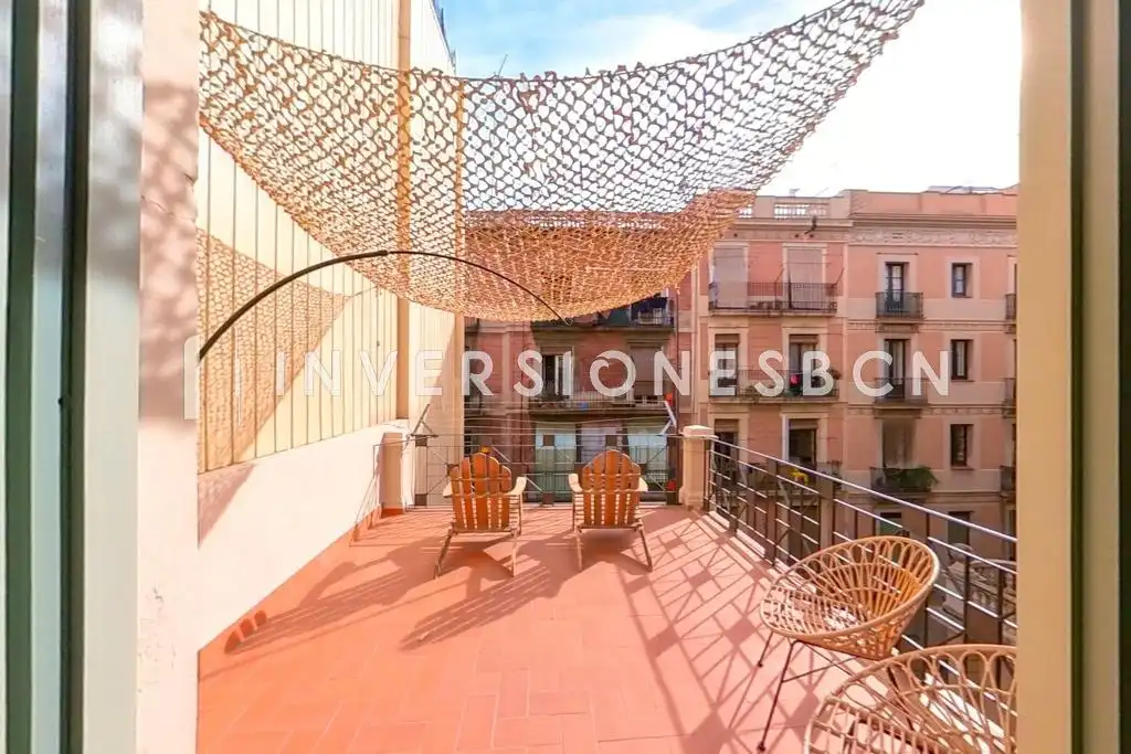 Flat for rent in Calle TRAFALGAR, Sant Pere, Sta. Caterina i la Ribera