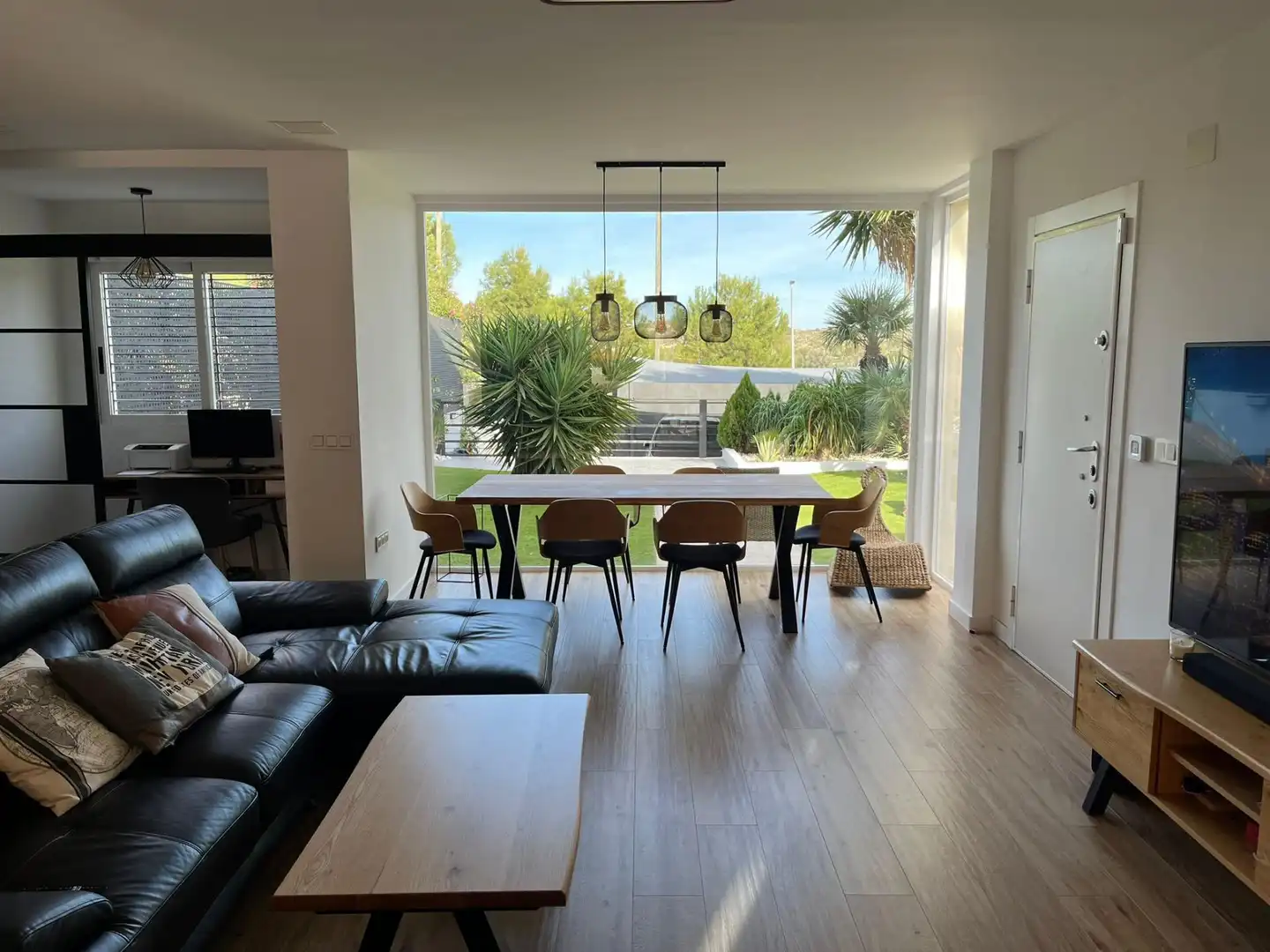 Dining room of Detached homes for sale in Monforte del Cid  with Air Conditioner, Private garden and Parquet flooring