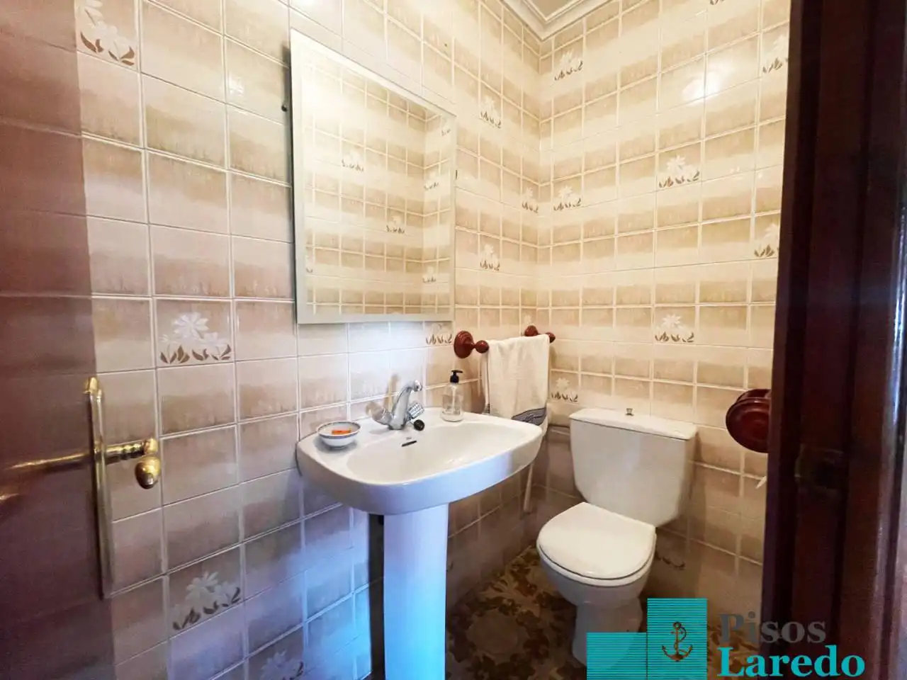 Bathroom of Houses for sale in Argoños   with Heating, Private garden and Parquet flooring