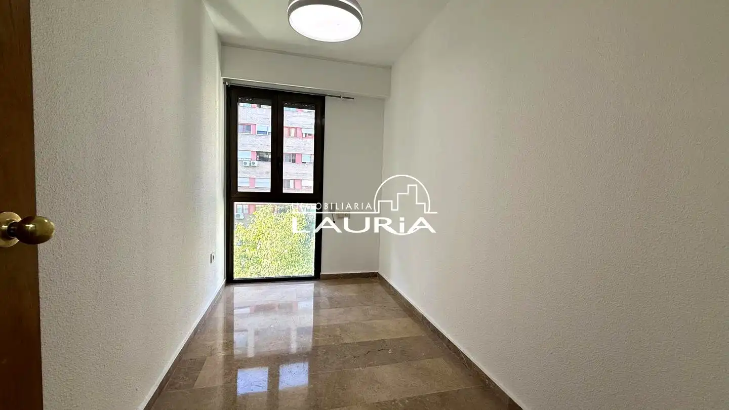 Maisonette zur Miete in Avinguda de l'Institut Obrer de València, Ciutat de les Ciències i de les Arts - Justicia