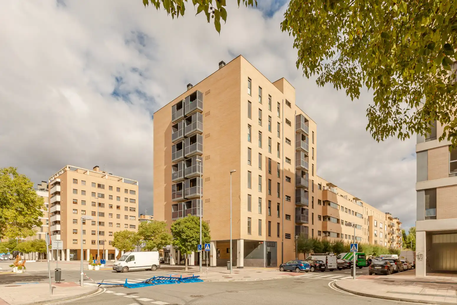 Pis amb terrassa en venda a Artica - LEONOR DE AQUITANIA 18