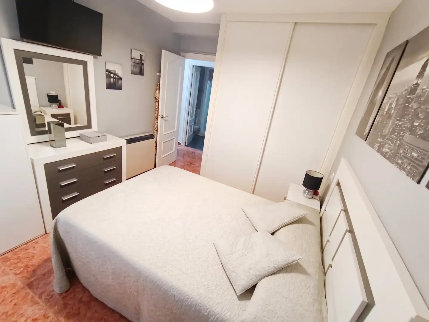 Bedroom of Flat for sale in Parla  with Air Conditioner, Heating and Storage room