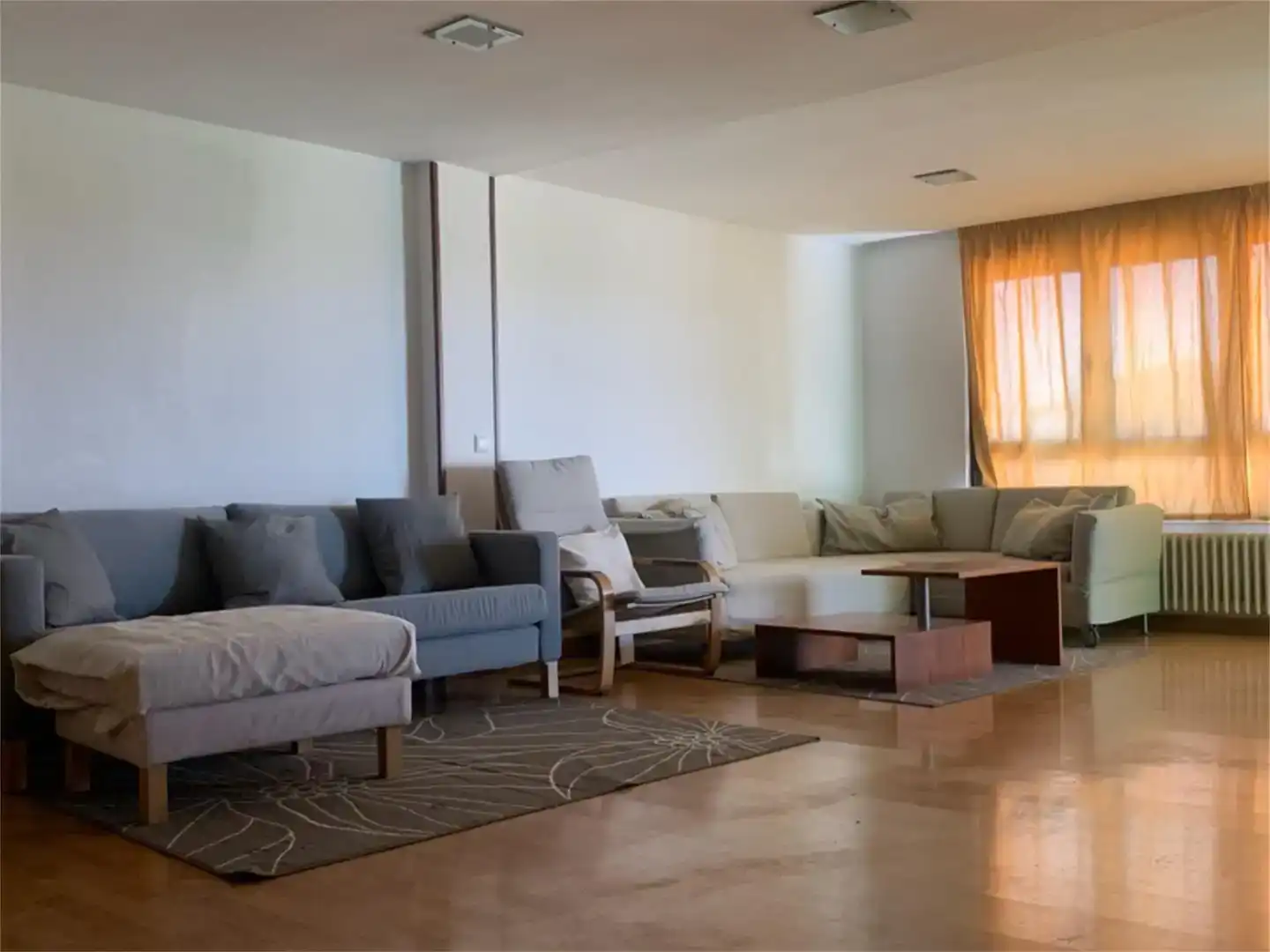 Wohnzimmer von Wohnung zur Miete in León Capital  mit Balkon