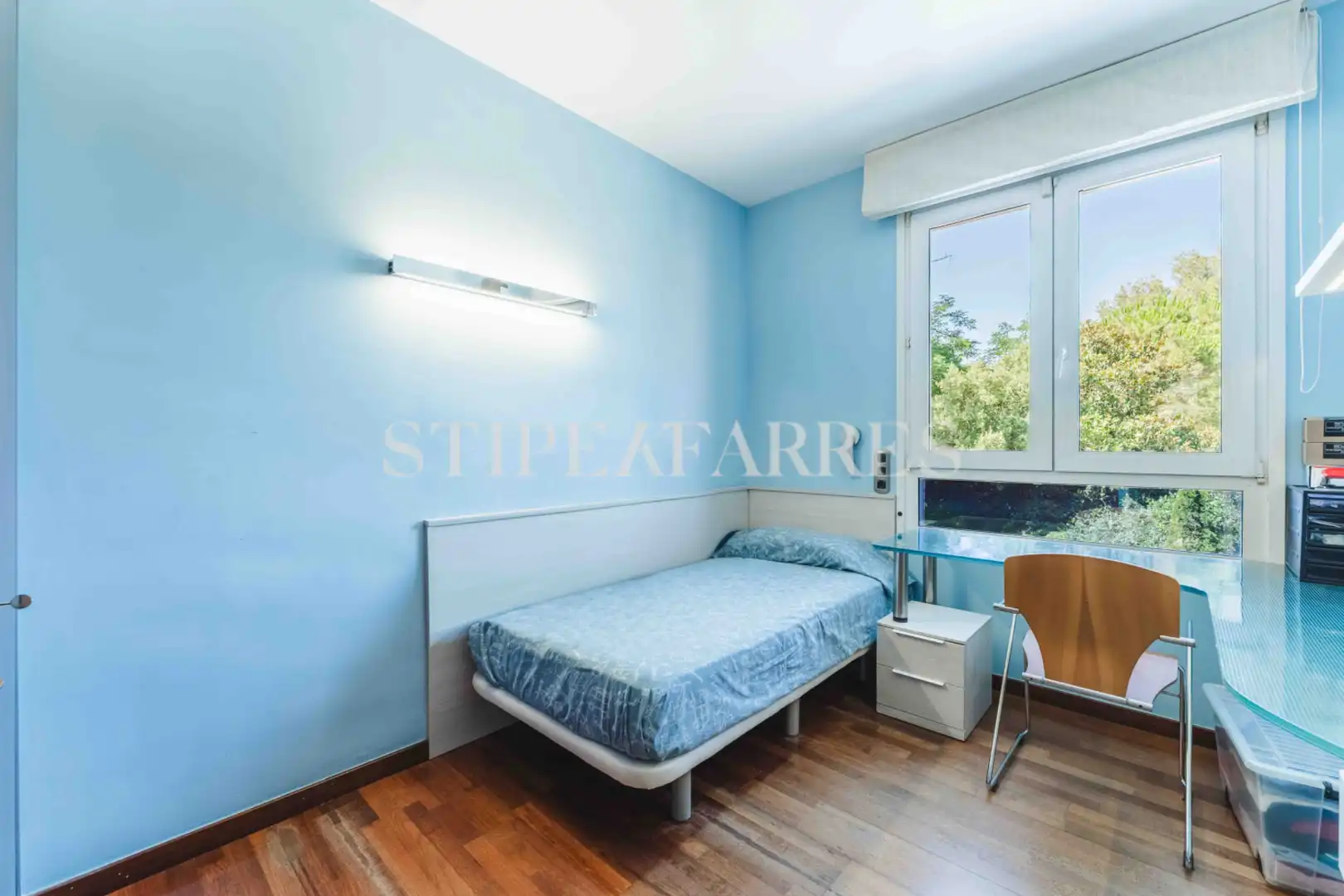 Schlafzimmer von Haus oder Chalet zum Verkauf in Barcelona mit Klimaanlage, Heizung und Privatgarten