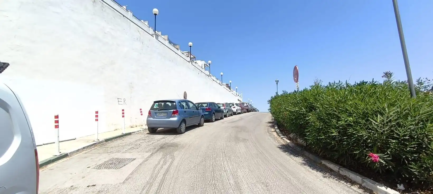 Aparcament de Dúplex en venda en Estepona amb Jardí privat, Terrassa i Piscina comunitària