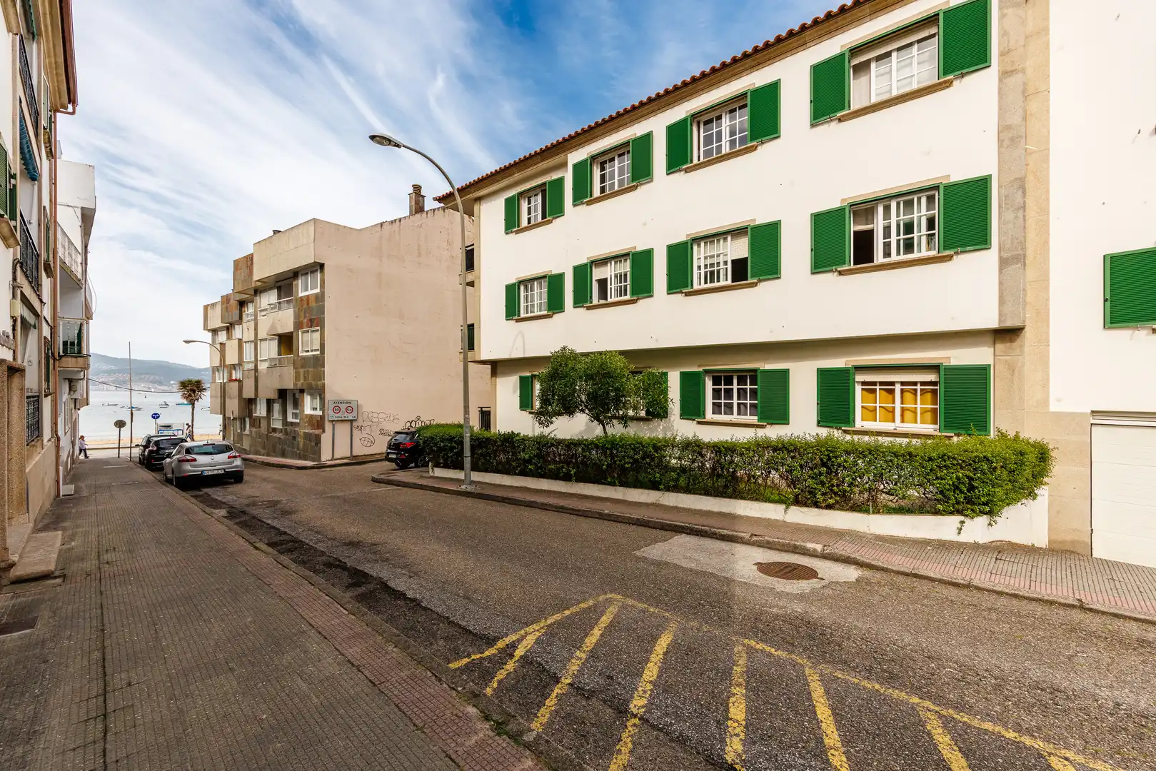 Vista exterior de Dúplex en venda en Nigrán amb Calefacció, Terrassa i Traster