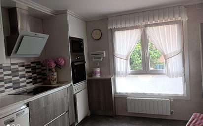 Kitchen of Flat for sale in Portugalete  with Terrace and Furnished