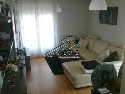 Living room of Flat for sale in Salamanca Capital  with Heating, Terrace and Balcony