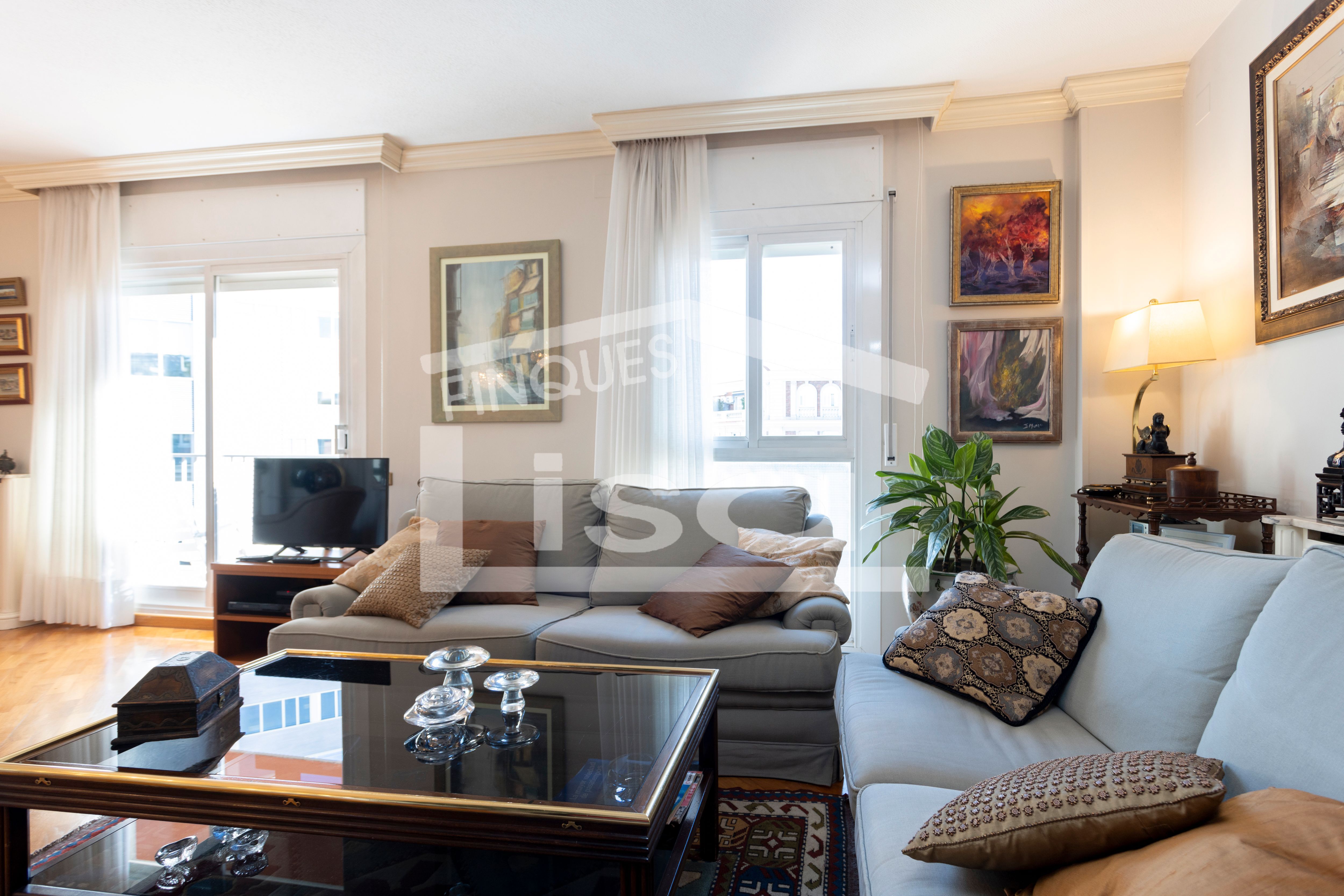 Sala de estar de Dúplex en venta en  Barcelona Capital con Aire acondicionado, Jardín privado y Terraza