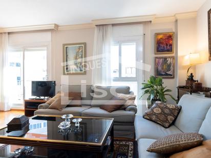 Living room of Duplex for sale in  Barcelona Capital  with Air Conditioner, Private garden and Terrace