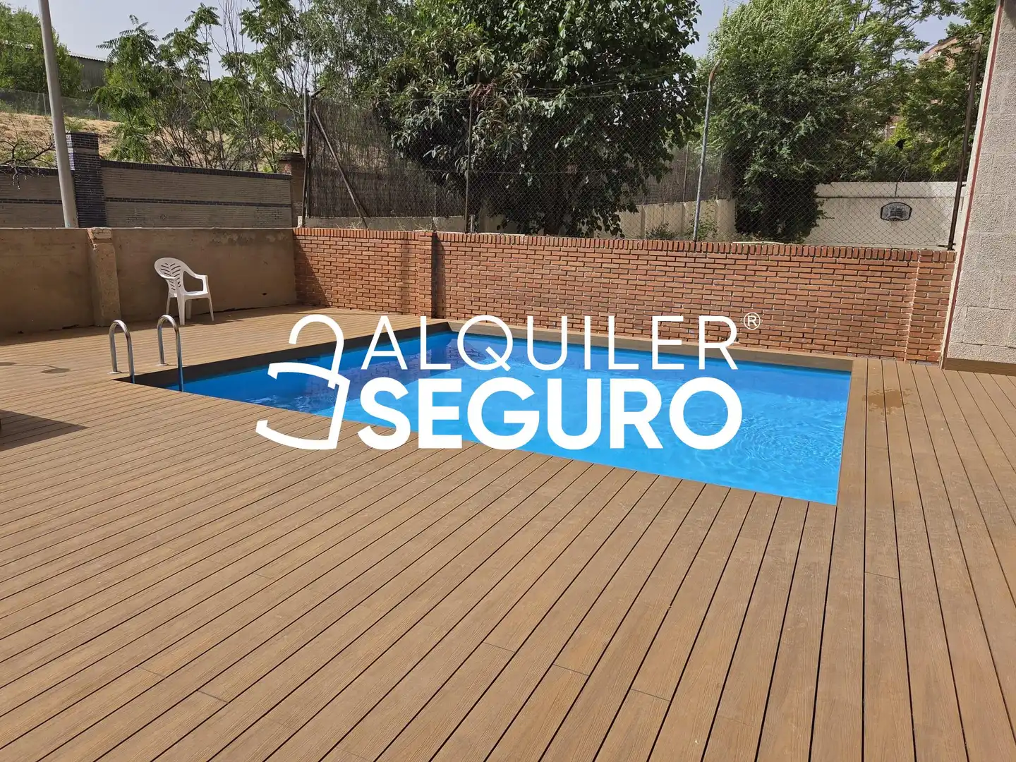 Piscina de Pis de lloguer en Madrid amb Aire condicionat, Calefacció i Piscina