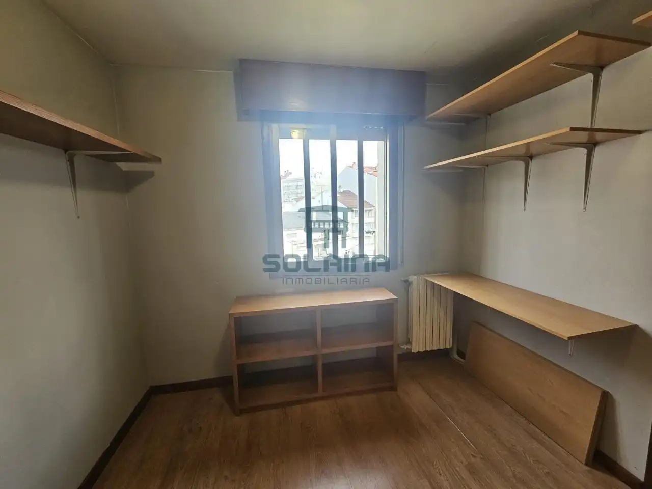 Schlafzimmer von Wohnung zur Miete in Ourense Capital  mit Heizung, Parkett und Abstellraum