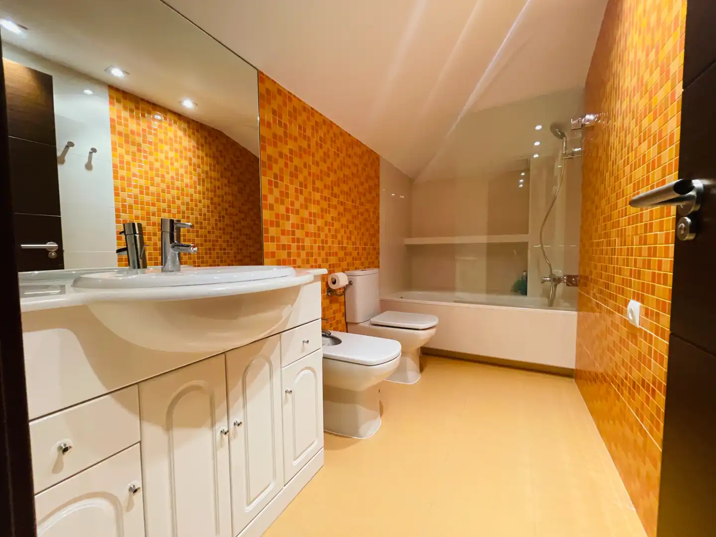 Baño de Casa o chalet en venta en Los Yébenes con Aire acondicionado, Calefacción y Jardín privado