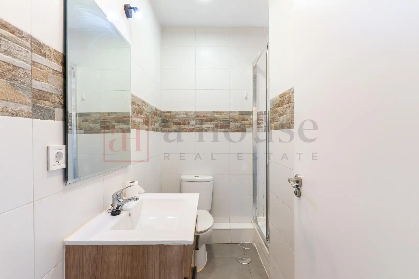 Baño de Piso en venta en Madrid con Calefacción y Parquet