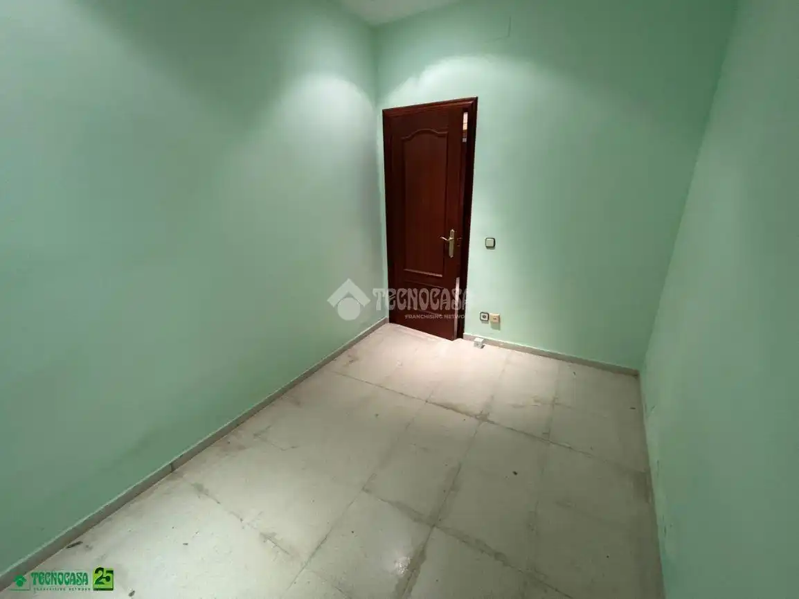 Casa adosada en venda en Granátula de Calatrava amb Aire condicionat