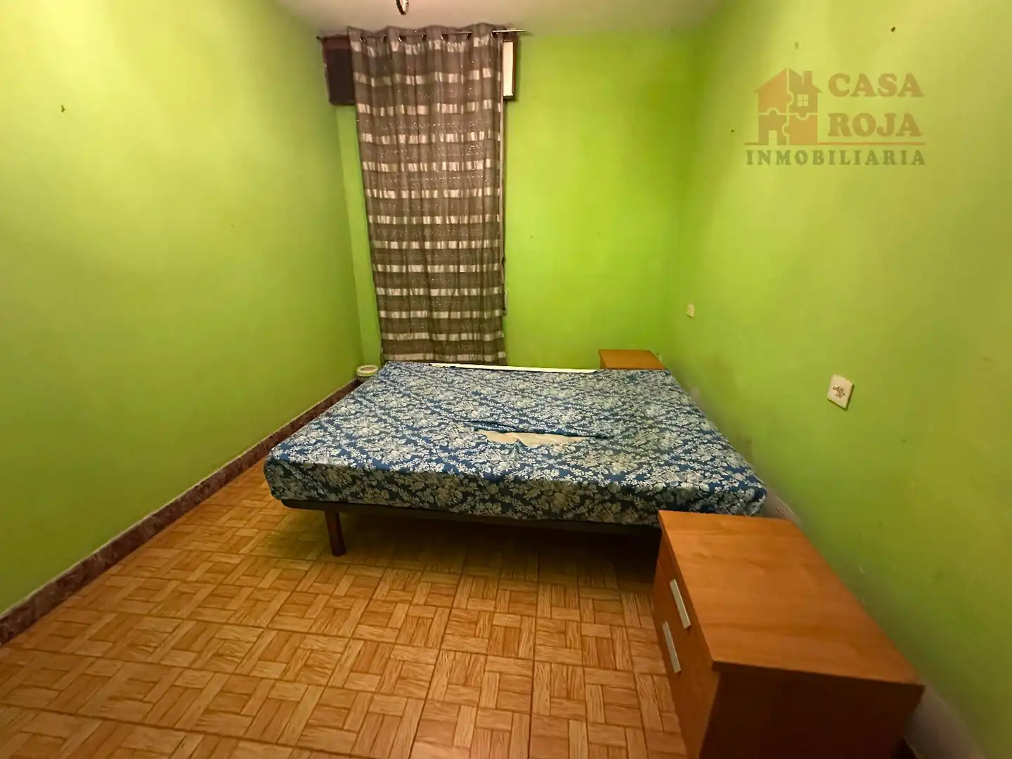 Dormitori de Casa o xalet en venda en Cangas  amb Traster i Moblat